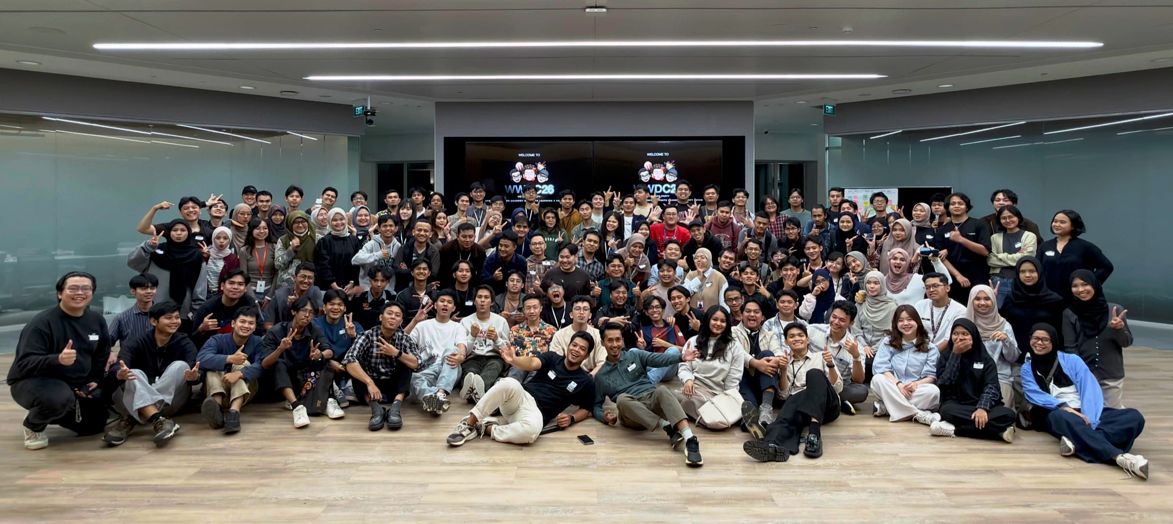 Swift Batam community group photo at a meetup